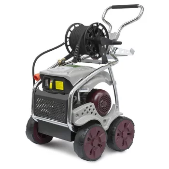 Мийка в/т Traktor  380В, 15л/хв, 200бар, шланг 10м (Interpump)