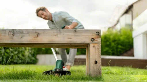 Тример садовий акумуляторний Bosch UniversalGrassCut 18V-260 1х2.5А·год 26см 2.3кг