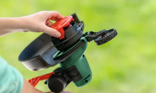 Тример садовий акумуляторний Bosch UniversalGrassCut 18V-260 1х2.5А·год 26см 2.3кг