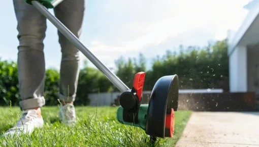 Тример садовий акумуляторний Bosch UniversalGrassCut 18V-260 1х2.5А·год 26см 2.3кг