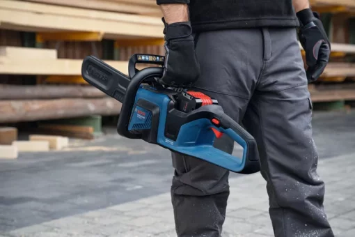 Пила ланцюгова акумуляторна Bosch Professional GKE 18V-40 18В шина 40см 3.7кг без АКБ та ЗП