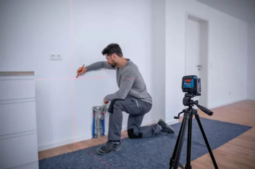 Нівелір лазерний Bosch Professional GLL 12-22 до 12м 0.3мм/м червоний промінь чохол 0.35кг