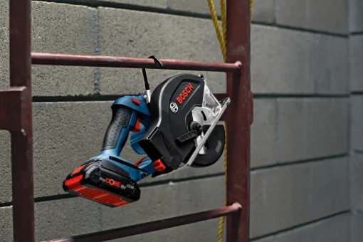 Пила дискова акумуляторна Bosch Professional GKM 18V-50 2х18В 5А·год 136мм 4250об/хв 2.2кг