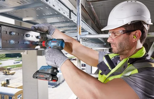 Гайковерт ударний акумуляторний Bosch Professional GDX 18V-200 З 18В АКБ 2х5А·год 200Нм 3400об/хв М6-М16 1.2кг