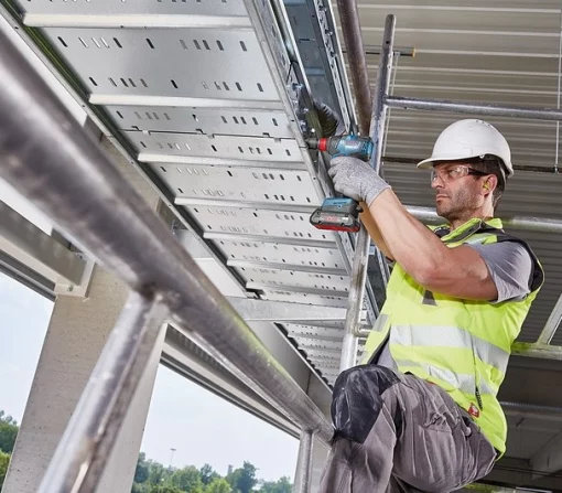 Гайковерт ударний акумуляторний Bosch Professional GDX 18V-200 З 18В АКБ 2х5А·год 200Нм 3400об/хв М6-М16 1.2кг