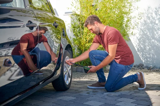 Компресор автомобільний акумуляторний Bosch EasyPump, 3.6 В, 3 Ач, 10.3 бар, 10 л/хв, 0.4кг