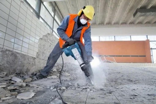 Молоток відбійний Bosch Professional GSH 11 VC 1700Вт 23Дж 900-1700уд/хв 11.4кг