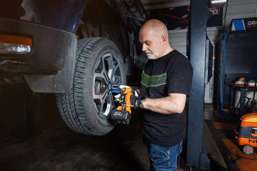 Гайковерт ударний Neo Tools Energy+ 18В 350Нм 2500об/хв 1/2" 3 швидкості 1.1кг без АКБ та ЗП