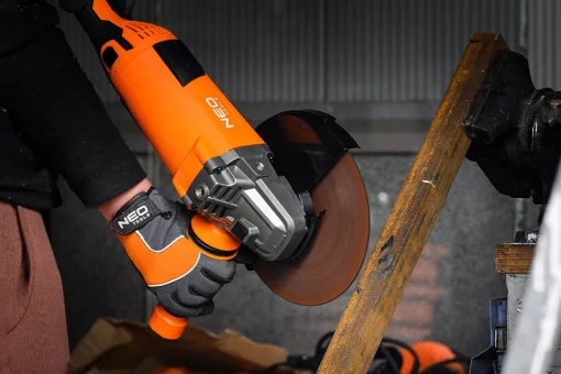 Шліфмашина кутова Neo Tools 230мм 3000Вт 6600об/хв 5.6кг