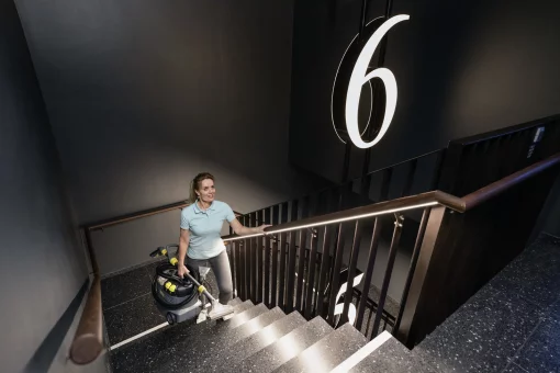 Пилосос професійний миючий Karcher Puzzi 8/1 Adv 1200Вт 270мБар контейнер 8/7л 8.6кг