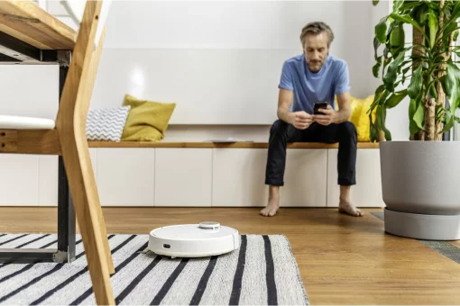 Робот-пилосос Karcher RCV 3, 400Вт, h=9.4см, вологе прибирання, конт пил -0.5л, вода -0.17л, автон. робота до 120хв, вага-3.7кг, НЕРА, білий