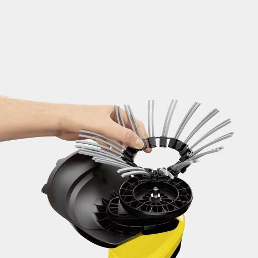 Тример садовий акумуляторний Karcher WRE 18-55 для видалення бур'янів 18В 2.85кг без АКБ та ЗП