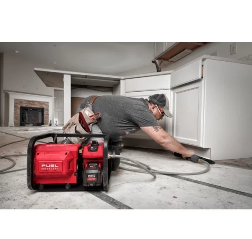 Акумуляторний повітряний компресор MILWAUKEE, M18 FAC-0