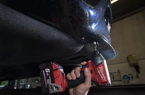 Винтоверт акумуляторний гідравлічний 1/4'' HEX MILWAUKEE, M18 FUEL FQID-502X, 50Нм (+ заряд. устройство, 2 аккум.Х 5Ач, кейс)