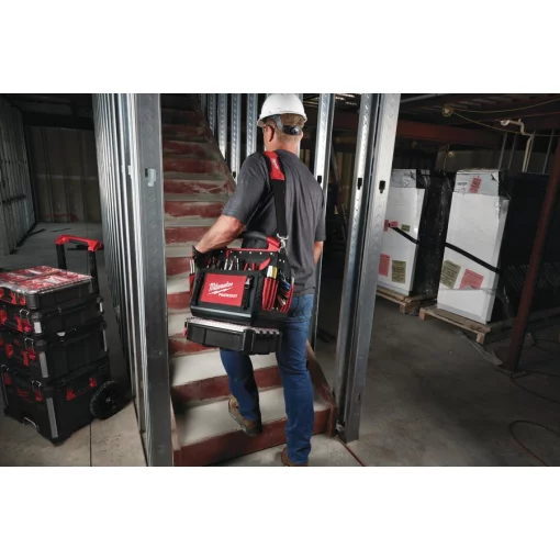 Кейс на колесах PACKOUT MILWAUKEE