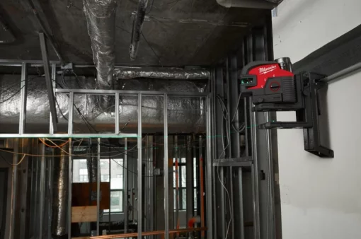 Нівелір лінійно-точковий лазерний акумуляторний MILWAUKEE, M12 CLL4P-0C (кейс)