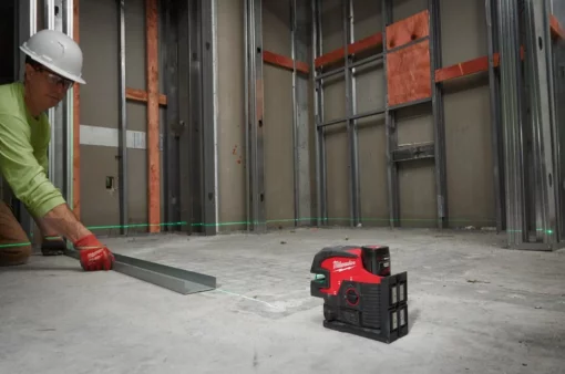 Нівелір лінійно-точковий лазерний акумуляторний MILWAUKEE, M12 CLL4P-0C (кейс)