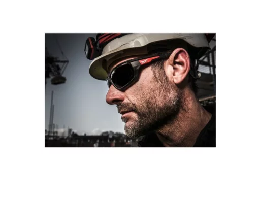 Окуляри захисні PERFORMANCE MILWAUKEE з покриттям AS/AF (затемнені)