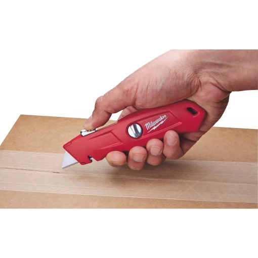 Ніж висувний з трапецевидним лезом MILWAUKEE безпечний самоповертаючийся