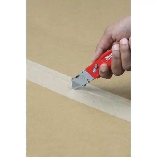 Леза змінні трапецієподібні універсальні MILWAUKEE, (50шт) пластиковий футляр