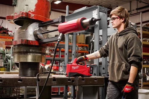 Насос гідравлічний акумуляторний MILWAUKEE M18 HMP700-501 (заряний пристрій, 1Х5Аг)