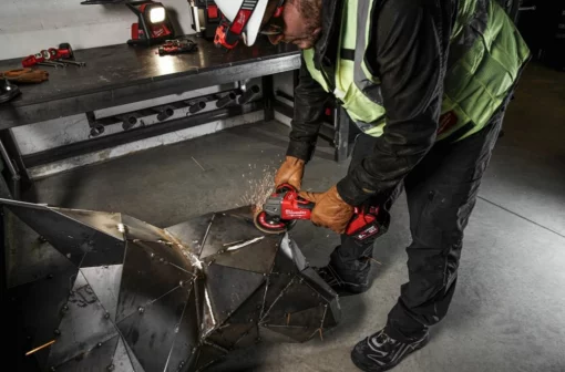 Шліфмашина кутова акумуляторна MILWAUKEE, M18 FSAG125XB-502X, діаметр 125мм (+2 акумулятори, зарядний пристрій, захисний кожух,