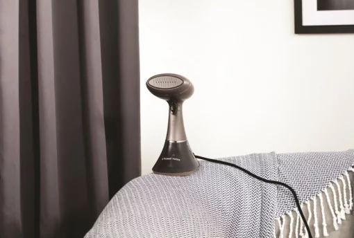 Відпарювач Russell Hobbs компактний Steam Genie Aroma, 1800Вт, 200мл, постійна пара - 32гр, керам. підошва, чорно-коричневий