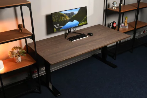 Стіл комп'ютерний 2E CE150WDARK-MOTORIZED, регулювання висоти, електропривід 220В, 62/128x150х75cм, Wood Dark