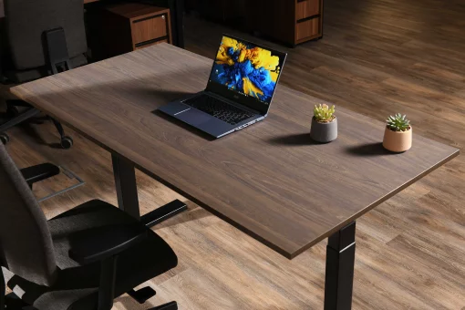 Стіл комп'ютерний 2E CE150WDARK-MOTORIZED, регулювання висоти, електропривід 220В, 62/128x150х75cм, Wood Dark