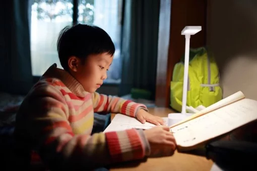 Лампа настільна з акумулятором LEDVANCE Panan Fold 5.2Вт 4000K 1200мАг USB-A білий