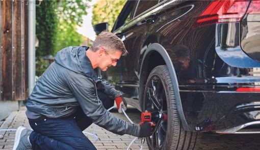 Гайковерт пневматичний Einhell TC-PW 610 Compact, 610Нм, 6.3бар, 142л/хв, М14, 3 головки, кейс, 1.14кг