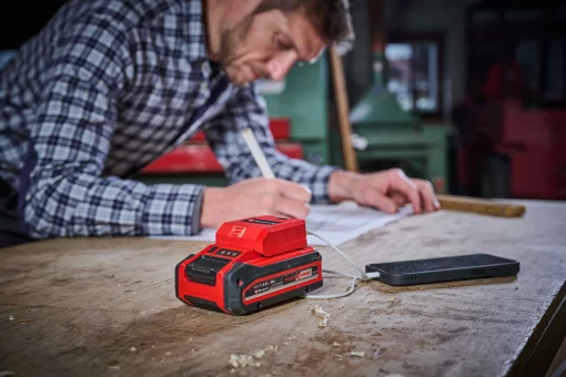 Зарядний пристрій USB акумуляторний Einhell TC-CP 18 Li USB A/C - Solo PXC 18В Type-A/Type-C 2 A 0.06кг без АКБ та ЗП