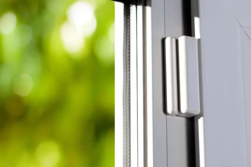 Датчик відкриття дверей вікна з сенсором удару і нахилу U-Prox WDC Plus White, бездротовий, білий