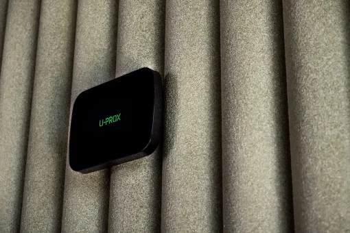 Інтелектуальна централь U-Prox MPX LE Black, ethernet, wi-fi, 2 LTE, фотоверифікація, бездротова, чорний