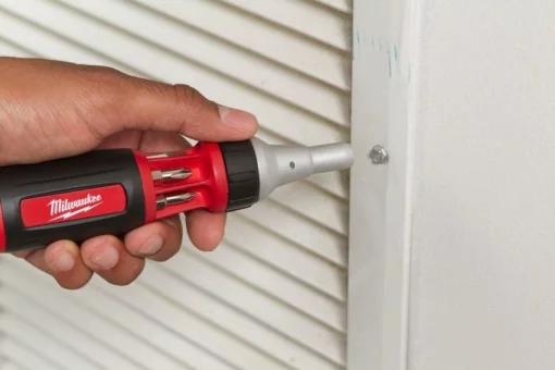 Викрутка Milwaukee з тріскачкою, 7 насадок, руків'я двокомпонентне, PH1, PH2, PZ1, PZ2, Torx15, Torx20, SL5.5, 152мм, сталь CrV