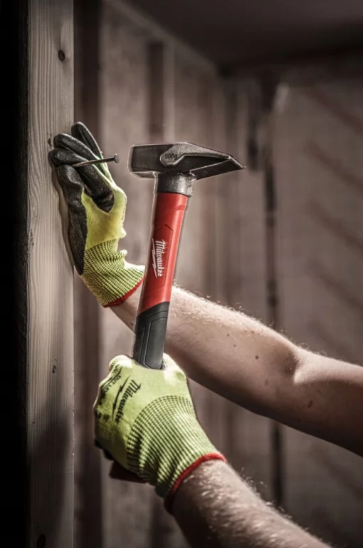 Молоток слюсарний Milwaukee 1000г руків'я скловолокно