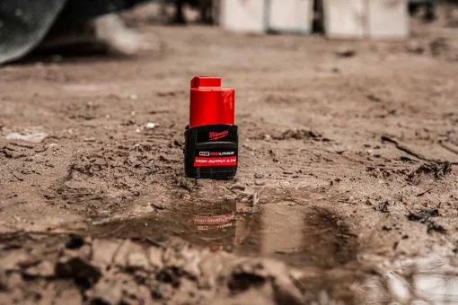 Акумулятор Milwaukee Redlithium M12 12В 2.5А·год 0.2кг