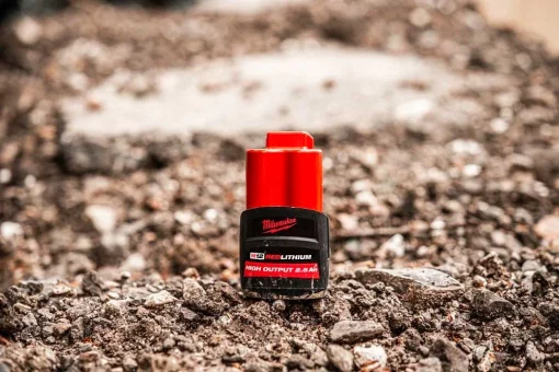 Акумулятор Milwaukee Redlithium M12 12В 2.5А·год 0.2кг