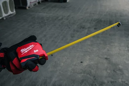 Рулетка Milwaukee Pro Compact, 8мх25мм, з фіксатором змотування, АБС-пластик