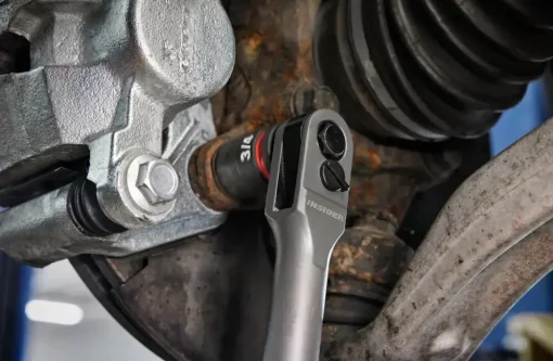 Гайковерт ударний кутовий акумуляторний Milwaukee M12 FPTR-0 12В 81Нм 350об/хв +набір приладдя 1.2кг без АКБ та ЗП