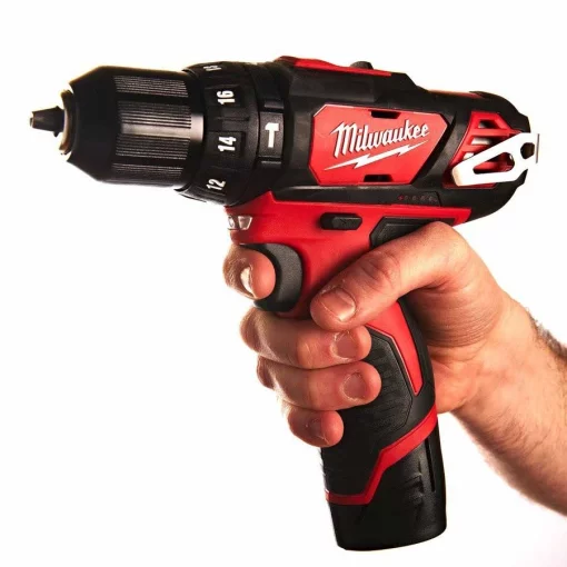 Шурупокрут-дриль акумуляторний Milwaukee M12 BPD-202C 12В 2х2А·год 30Нм 0·1500об/хв ЗП C12C жилет кейс 1.2кг
