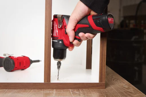 Шурупокрут-дриль акумуляторний Milwaukee M12 BLDDRC-202C 12В 2х2А·год 40Нм 0-550-1700об/хв ЗП C12C кейс 1.2кг