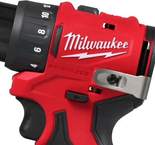 Шурупокрут-дриль акумуляторний Milwaukee M12 BLDDRC-202C 12В 2х2А·год 40Нм 0-550-1700об/хв ЗП C12C кейс 1.2кг