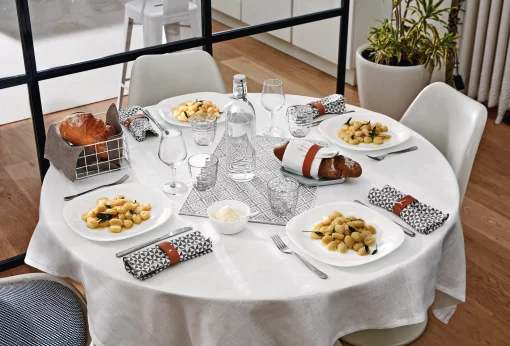 Тарілка супова Bormioli Rocco Parma, 23x23см, опалове скло, білий