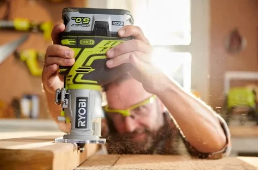 Акумулятор Ryobi ONE+ RB18L50 18В 5А·год 0.7кг