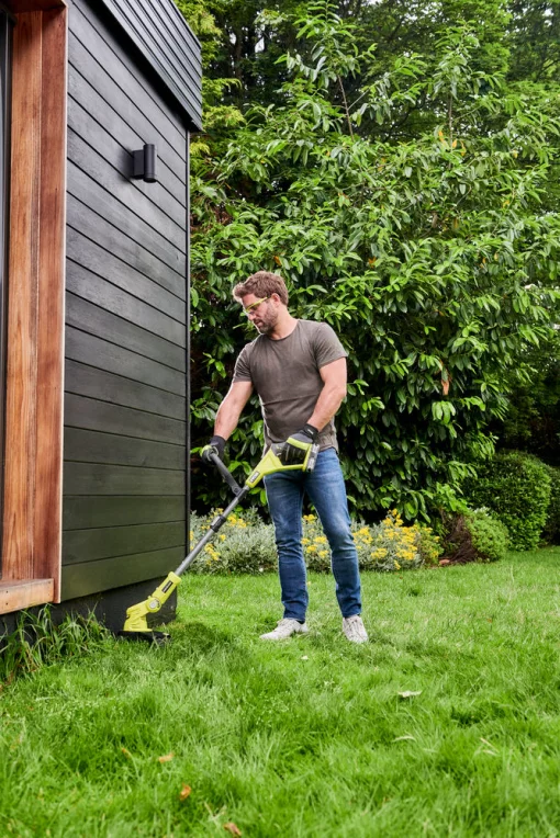 Тример садовий акумуляторний Ryobi ONE+ OLT1832 18В 25-30см телескопічна штанга регулювання кута нахилу 2.3кг без АКБ та ЗП