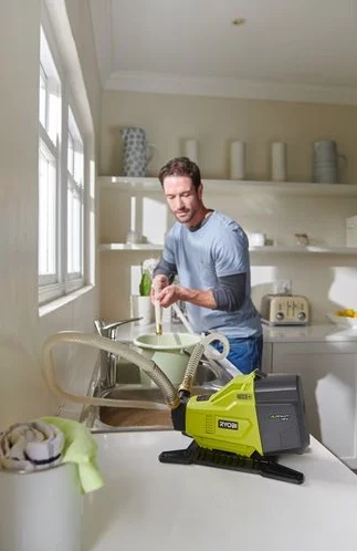 Насос для води акумуляторний Ryobi ONE+ R18TP-0 18В 1500л/год висота перекачування 14м захист сухого ходу 1.4кг без АКБ та ЗП