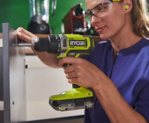Шурупокрут-дриль акумуляторний Ryobi ONE+ RDD18-2C415S 18В 1х4А·год 1х1.5А·год ЗП 52Нм 450·1750об/хв 1.3кг сумка