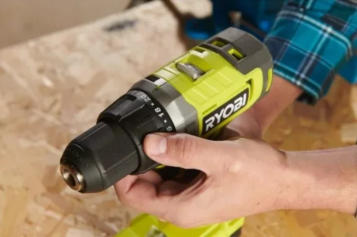 Шурупокрут-дриль акумуляторний Ryobi ONE+ RDD18-2C415S 18В 1х4А·год 1х1.5А·год ЗП 52Нм 450·1750об/хв 1.3кг сумка