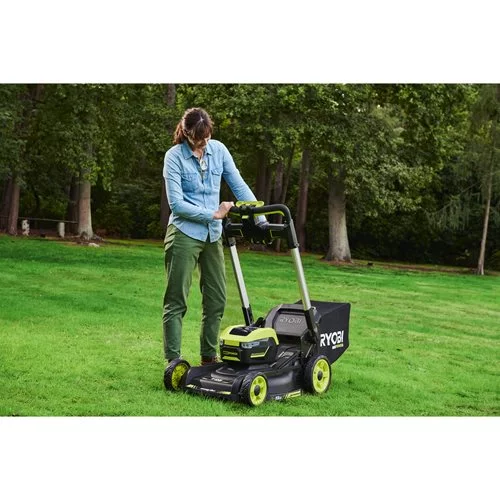 Газонокосарка акумуляторна Ryobi Max Power RY36LMXSP53A-160 36В акб 1х6А·год 53см 70л 20-100мм самохідна 30кг